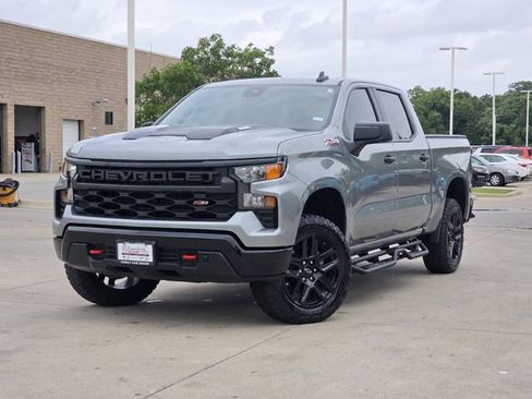 Used 2025 Chevrolet Silverado 1500 Custom Trail Boss w/ LPO, Dark Essentials Package AWD/4WD image 1