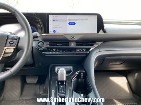 Used 2025 Toyota Crown Platinum image 25