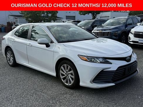 Used 2023 Toyota Camry LE AWD/4WD image 1