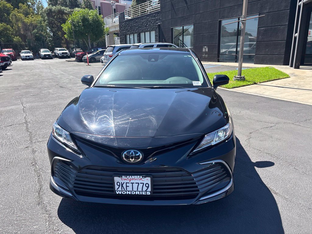 Used 2024 Toyota Camry LE w/ Convenience Package FWD image 9