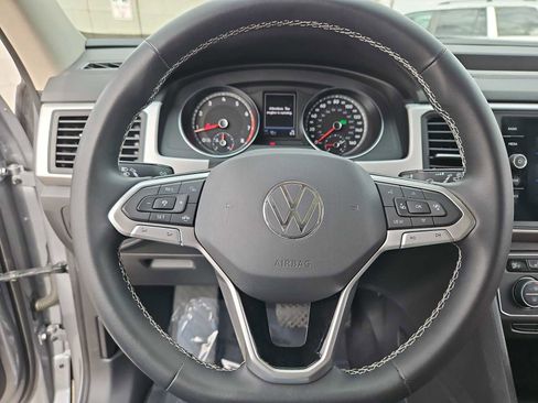 Used 2021 Volkswagen Atlas SE image 22