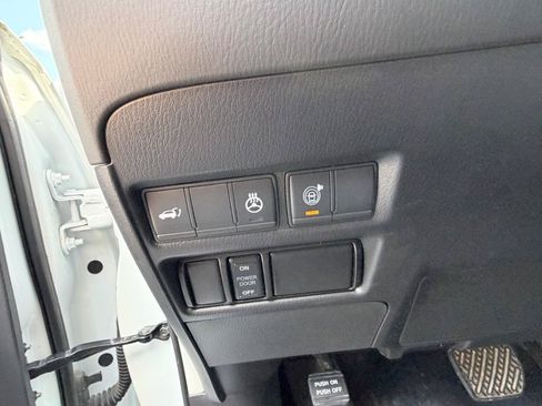 Used 2022 Nissan Armada Platinum w/ Captain's Chairs Package AWD/4WD image 27