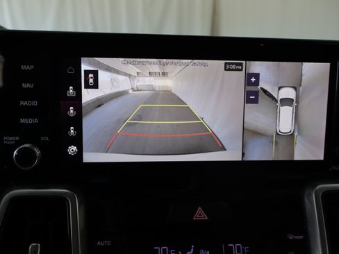 Used 2023 Kia Sorento SX Prestige image 16