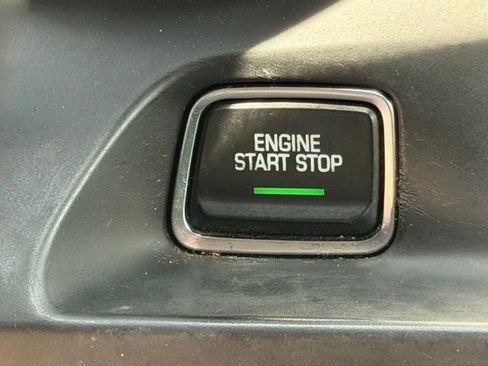 Used 2020 Chevrolet Camaro LT RWD image 22