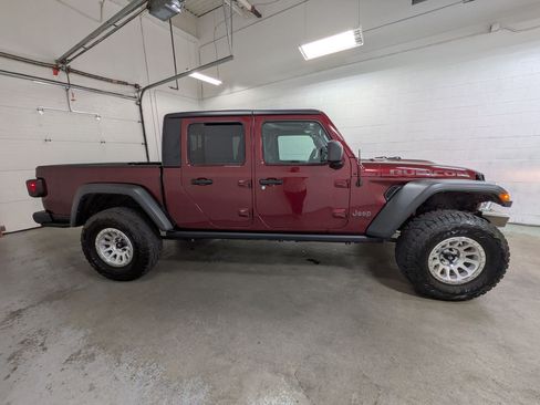 Used 2022 Jeep Gladiator Rubicon w/ Trailer Tow Package AWD/4WD image 3
