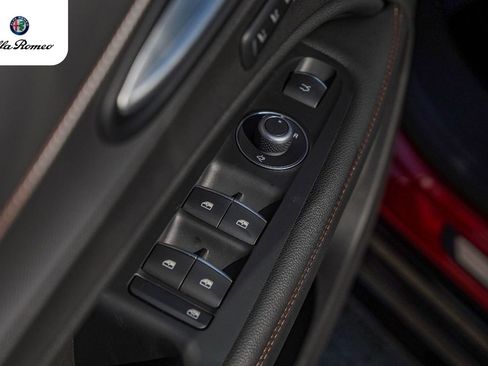 New 2025 Alfa Romeo Stelvio Sprint AWD/4WD image 19