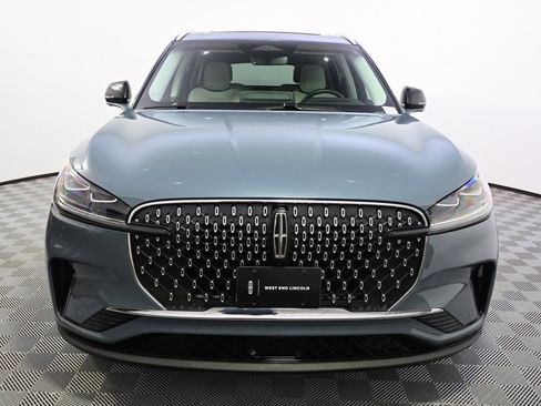 Used 2025 Lincoln Aviator Reserve w/ Equipment Group 201A image 10