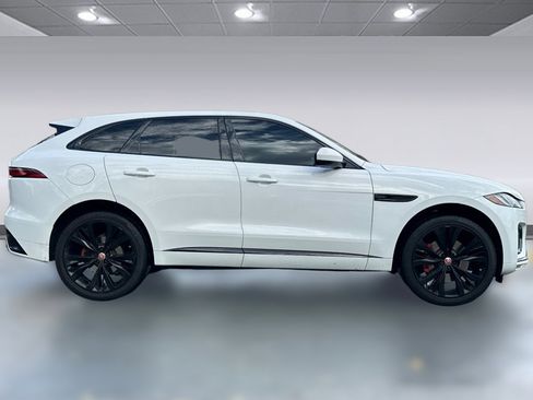 Used 2023 Jaguar F-PACE R-Dynamic S image 7