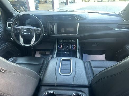 Used 2023 GMC Yukon Denali AWD/4WD image 10