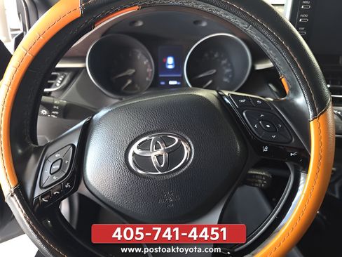 Used 2019 Toyota C-HR Limited FWD image 19