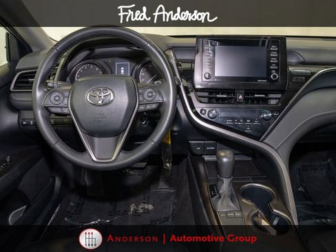 Used 2024 Toyota Camry SE FWD image 6