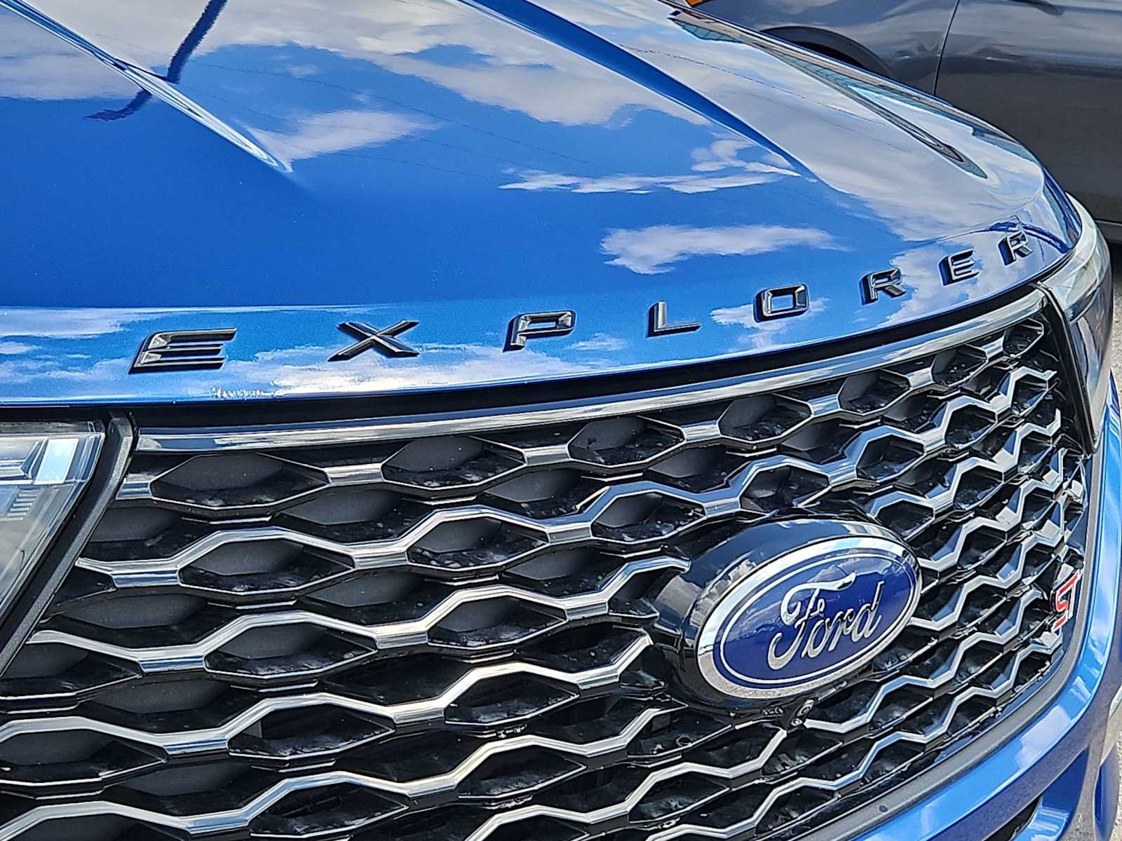 Used 2020 Ford Explorer ST w/ ST Street Pack AWD/4WD image 11