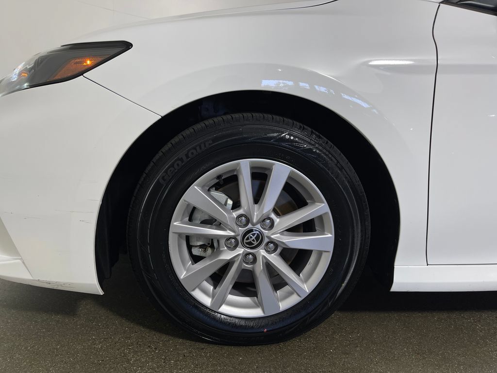 Used 2025 Toyota Camry LE FWD image 11
