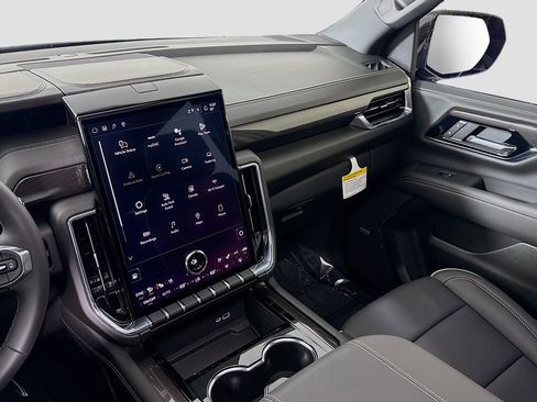 New 2026 GMC Yukon Elevation w/ Elevation Premium Package image 24