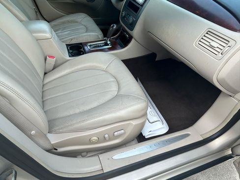 Used 2007 Buick Lucerne CXL w/ Luxury Package FWD image 12