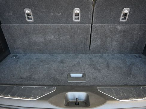 Used 2025 INFINITI QX80 Luxe RWD image 21