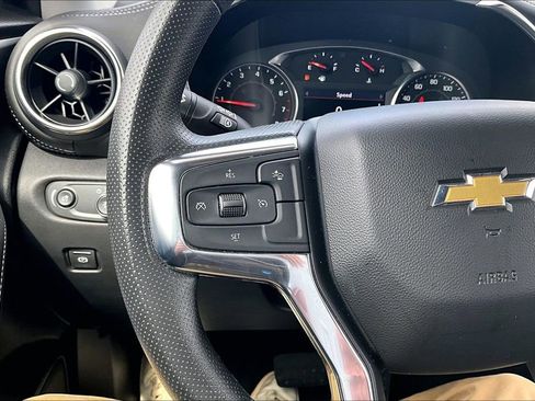 Used 2025 Chevrolet Blazer LT image 11