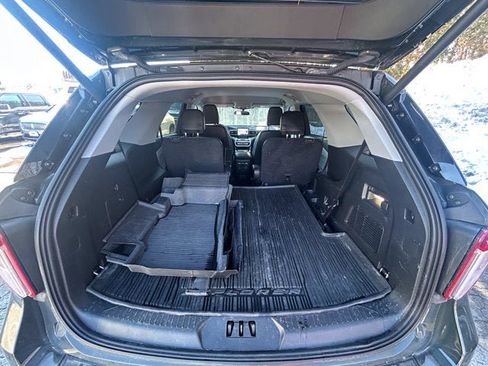 Used 2023 Ford Explorer XLT w/ Equipment Group 202A image 7