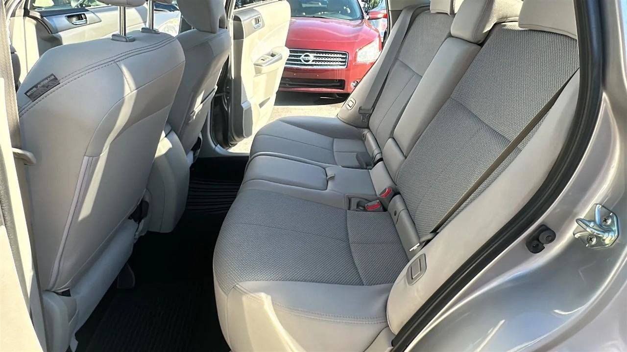 Used 2011 Subaru Forester 2.5X Premium AWD/4WD image 27