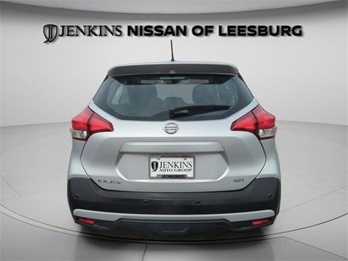 Certified 2020 Nissan Kicks SR image 5
