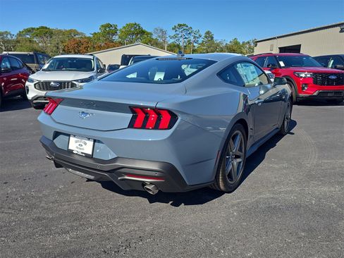 New 2026 Ford Mustang Coupe image 4