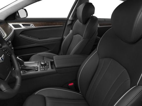 Used 2016 Hyundai Genesis 3.8 RWD image 11