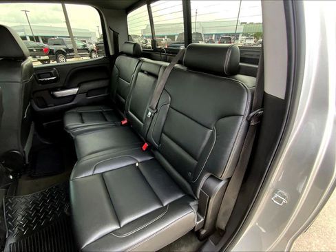 Used 2018 Chevrolet Silverado 1500 LT w/ Texas Edition RWD image 20