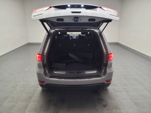 Used 2019 Jeep Grand Cherokee Limited image 29