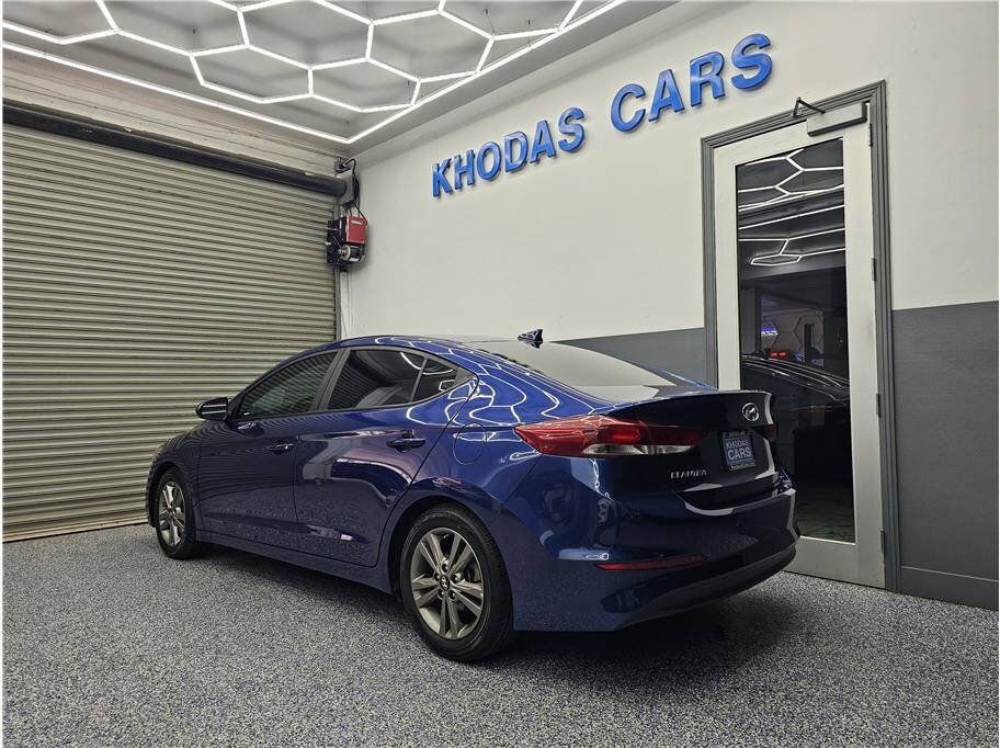 Used 2018 Hyundai Elantra SEL FWD image 3