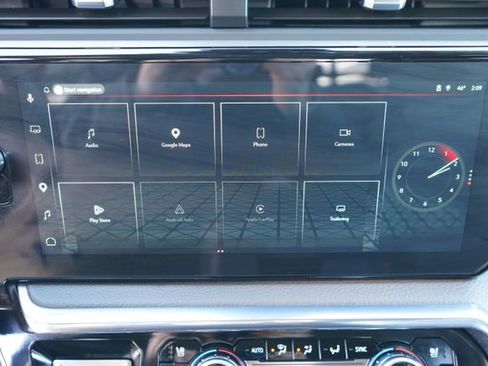 Used 2025 GMC Sierra 1500 Denali w/ Technology Package AWD/4WD image 19