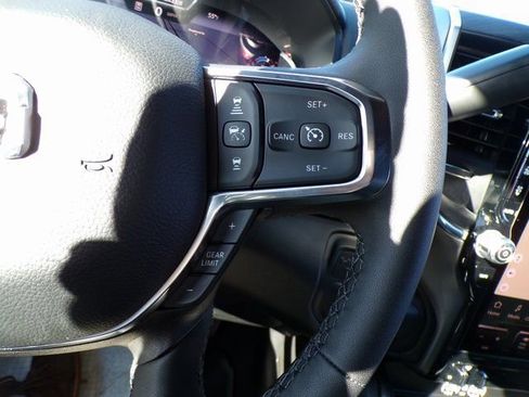 New 2026 RAM 2500 Laramie AWD/4WD image 10