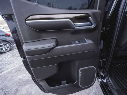 Used 2023 GMC Sierra 1500 Elevation image 12