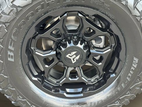 New 2025 Ford F250 Lariat w/ Lariat Ultimate Package image 48