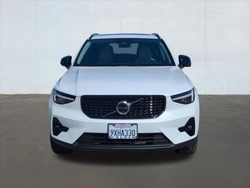 Used 2026 Volvo XC40 B5 Plus w/ Protection Package Premier AWD/4WD image 8