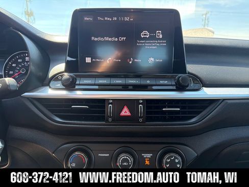 Used 2024 Kia Forte LX FWD image 18