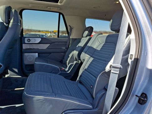 Certified 2024 Lincoln Navigator Black Label image 10