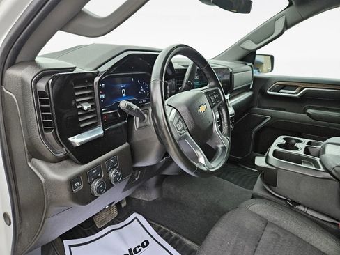 Used 2025 Chevrolet Silverado 1500 LT image 22