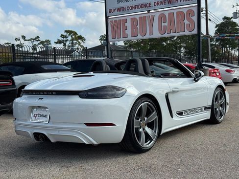 Used 2024 Porsche 718 Boxster w/ Sportdesign Package image 9