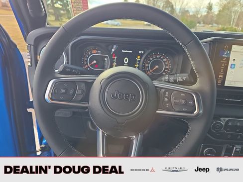 New 2026 Jeep Wrangler Unlimited Sahara AWD/4WD image 15