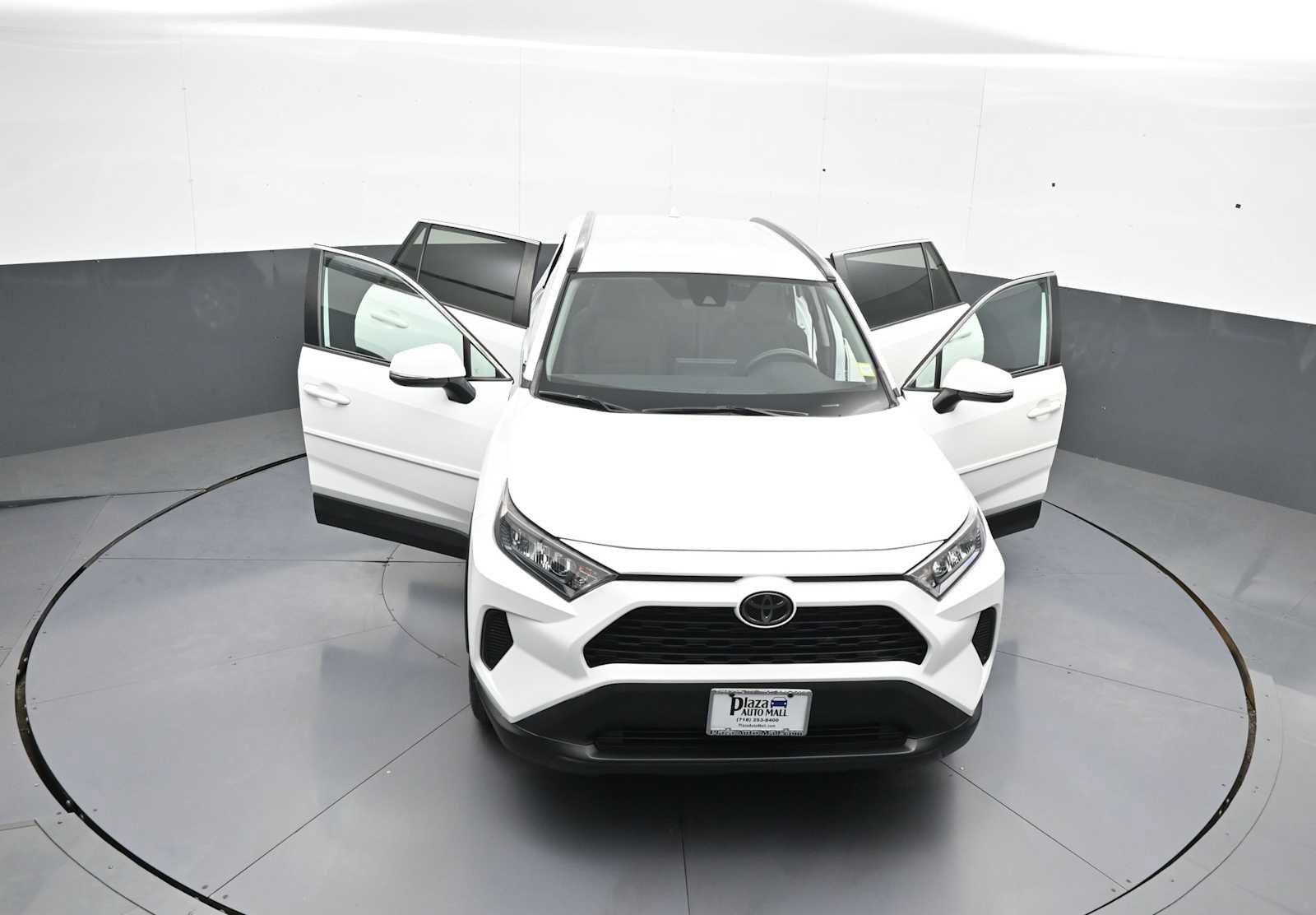 Used 2019 Toyota RAV4 LE w/ All Weather Liner Package AWD/4WD image 44