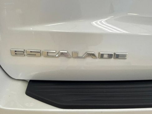 Used 2022 Cadillac Escalade Sport Platinum AWD/4WD image 29