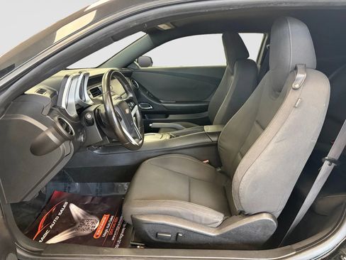 Used 2015 Chevrolet Camaro LT w/ 1LT Preferred Package RWD image 12