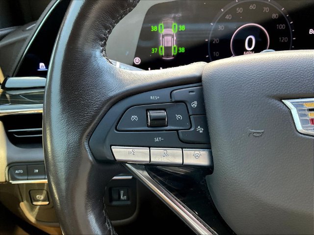 Used 2024 Cadillac Escalade ESV Premium Luxury AWD/4WD image 13