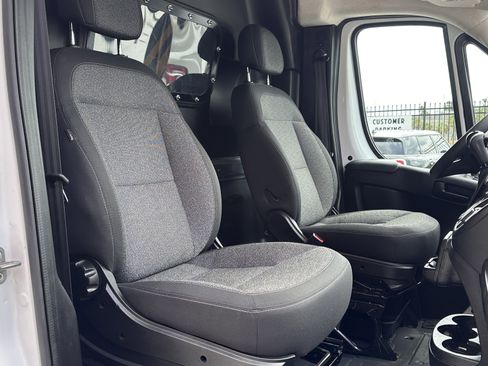 Used 2024 RAM ProMaster 3500 w/ Convenience Group FWD image 29