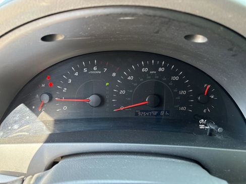 Used 2009 Toyota Camry SE FWD image 12