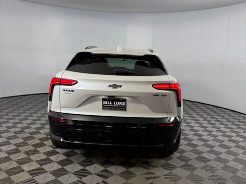 Used 2024 Chevrolet Blazer EV RS AWD/4WD image 8