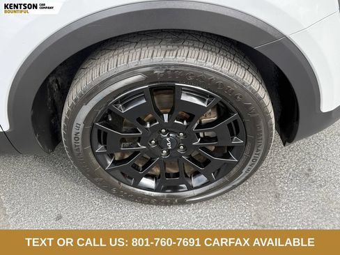 Used 2022 Kia Telluride SX w/ SX Prestige Package AWD/4WD image 12