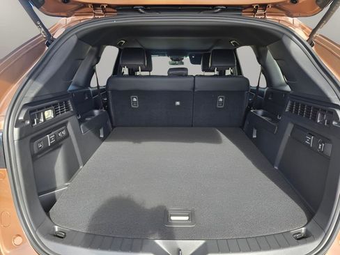 Used 2025 MAZDA CX-70 Plug-In Hybrid w/ Premium Plus image 29