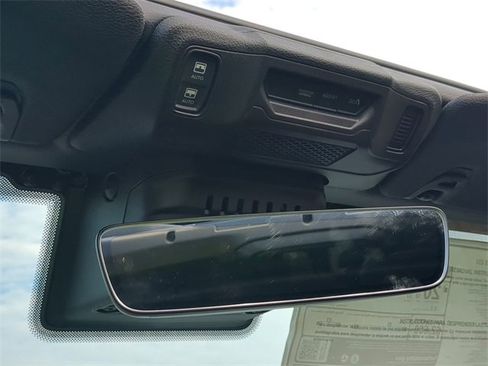 New 2025 Jeep Wrangler Unlimited Rubicon image 21