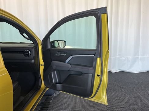 Used 2023 Chevrolet Colorado Z71 w/ Z71 Convenience Package 2 AWD/4WD image 19